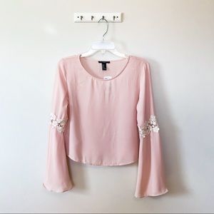 NWT Forever 21 long sleeved top - size medium